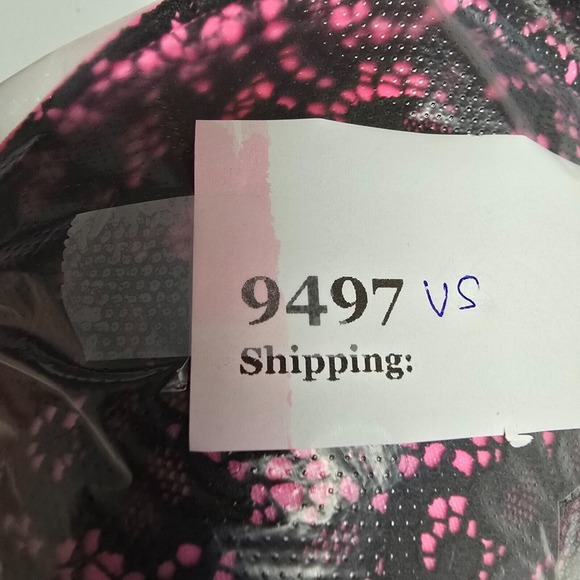 Victorias Secret Balconette Bra 34C Underwire Pink Lace Padded Y2K Coquette - Picture 11 of 11